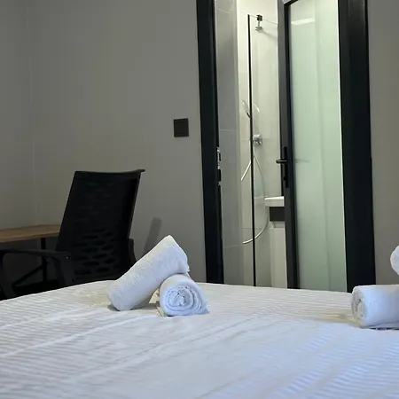 Comfortable 2br Near Center With En-suite * Αττάλεια