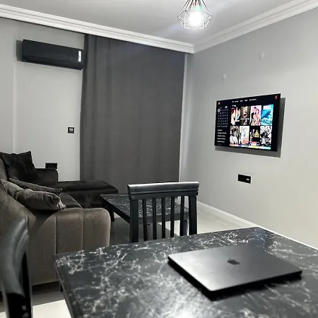 Apartman Merkeze Yakin Muhtesem Antalya